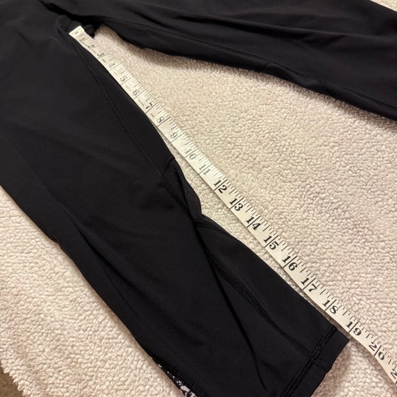 Lululemon Mix & Mesh Crop Leggings Black / Chirasu - Picture 6 of 10